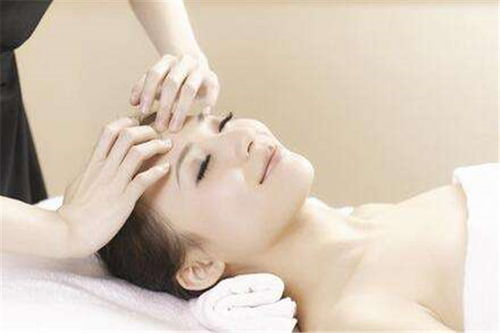 美容院加盟費用解析及服務內容概述